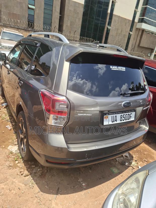 Subaru Forester 2016 Gray