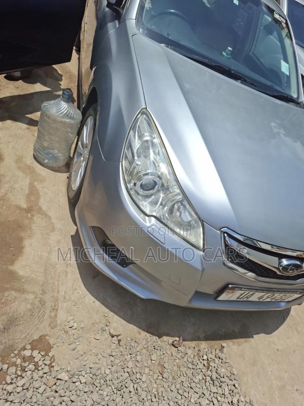 Subaru Legacy 2018 Silver