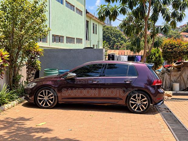 Volkswagen Golf TSI S 4-Door FWD 2017 Burgundy