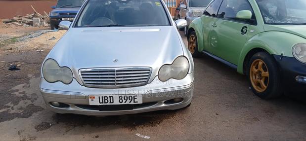 Mercedes-Benz C200 2004 Silver