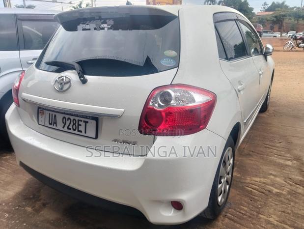Toyota Auris 2012 White
