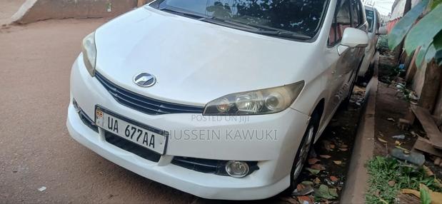 Toyota Wish 2010 White