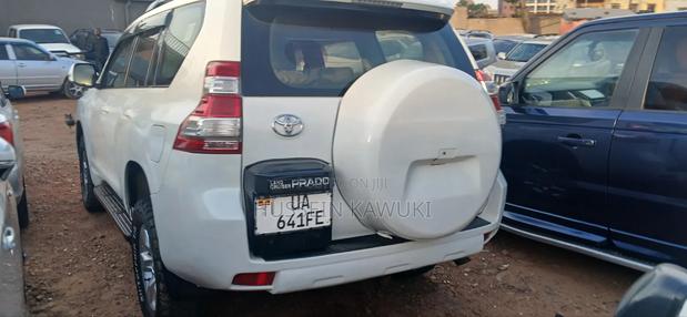 Toyota Land Cruiser Prado 2010 White