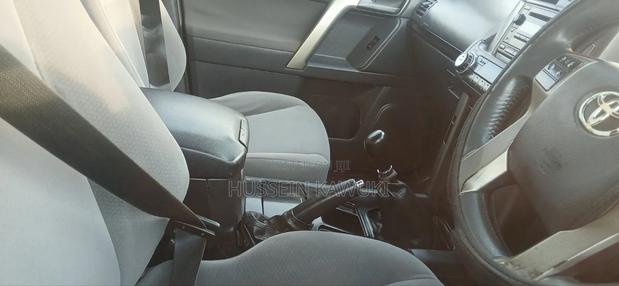 Toyota Land Cruiser Prado 2011 Gold