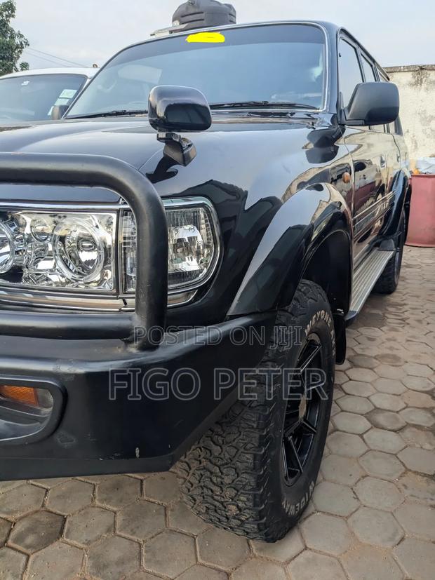 Toyota Land Cruiser Prado 2005 Black