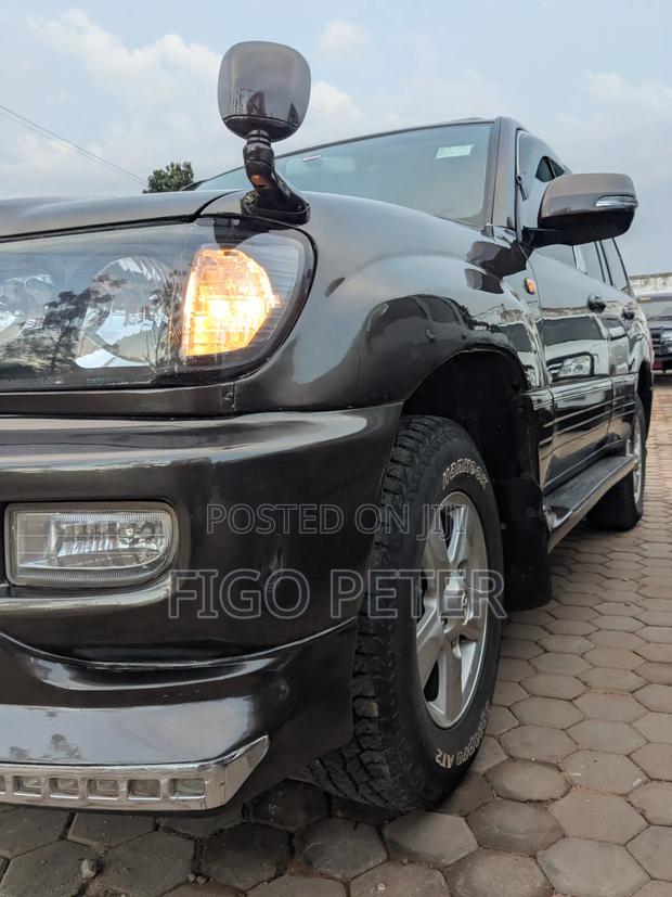 Toyota Land Cruiser 2008 Gray