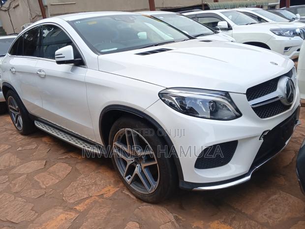 Mercedes-Benz GLE-Class 2018 White