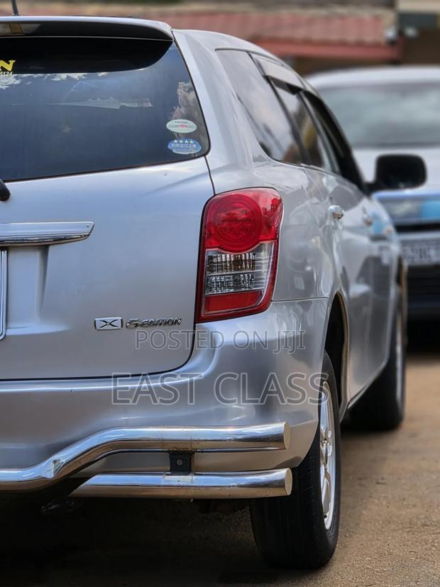 Toyota Corolla Fielder 2010 Silver