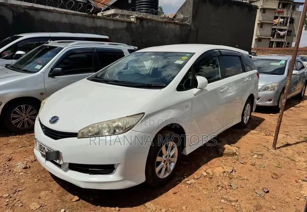 Toyota Wish 2010 White