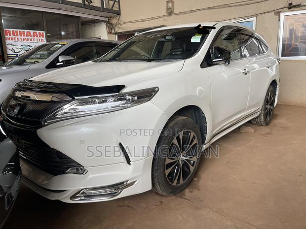 Toyota Harrier 2017 White