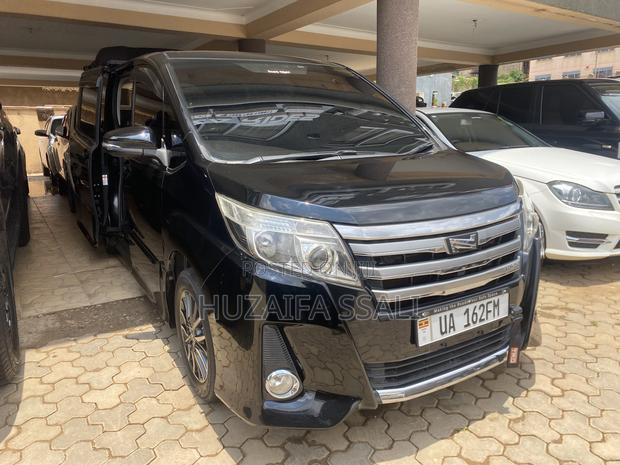 Toyota Noah 2018 Black