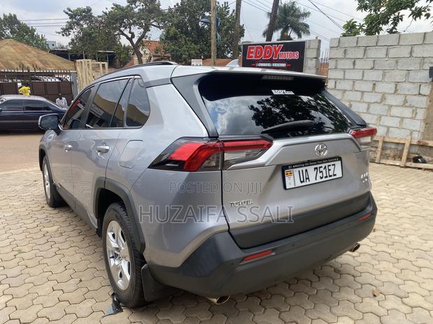 Toyota RAV4 2020 Gray