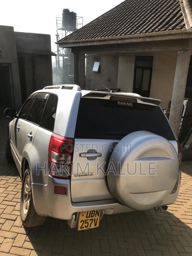 Suzuki Escudo 2010 Gray