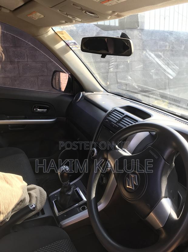 Suzuki Escudo 2010 Gray