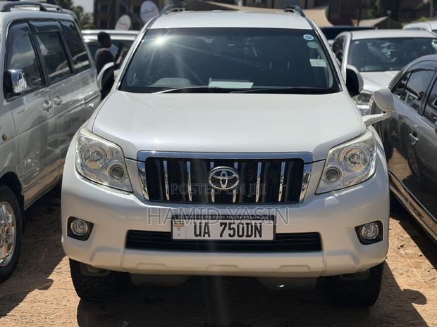 Toyota Land Cruiser Prado 2012 White