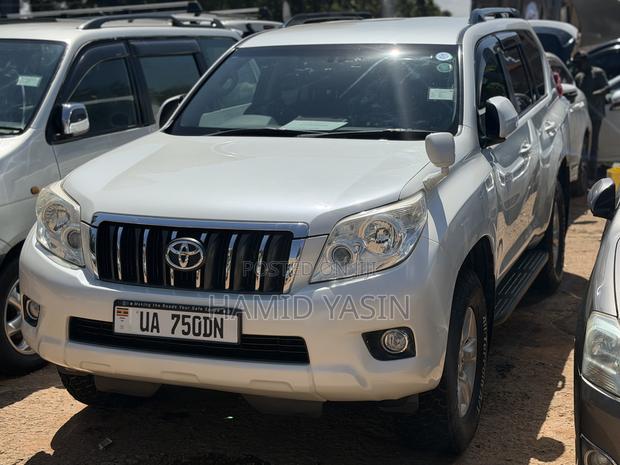 Toyota Land Cruiser Prado 2012 White
