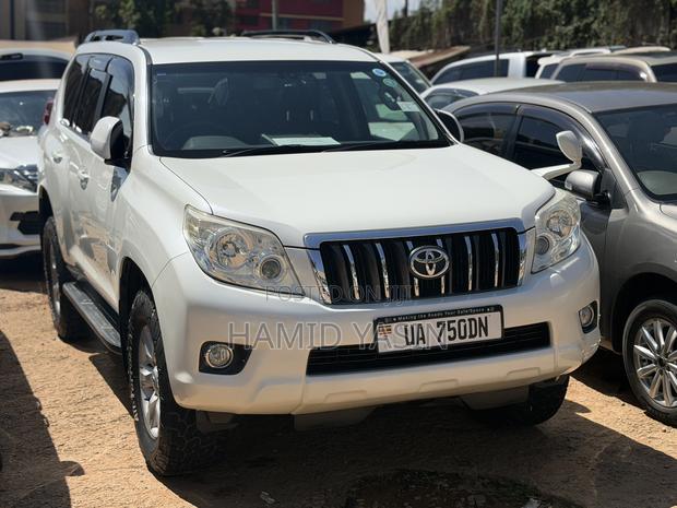 Toyota Land Cruiser Prado 2012 White