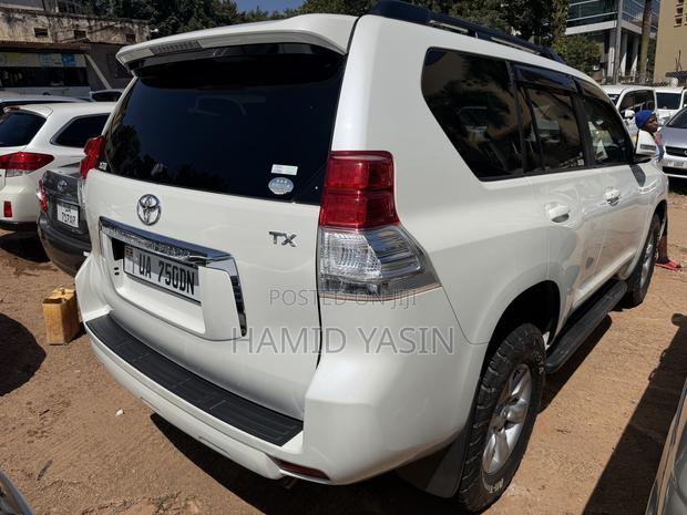 Toyota Land Cruiser Prado 2012 White