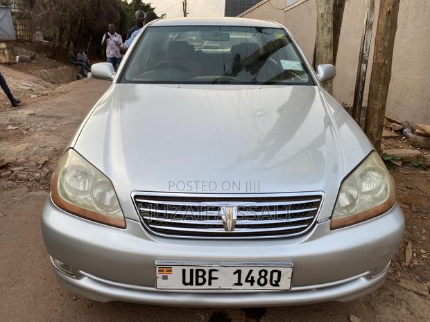 Toyota Mark II Qualis 2002 Silver