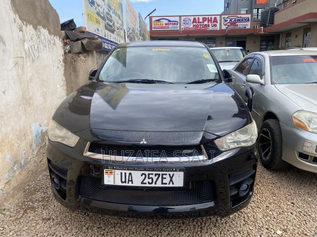 Mitsubishi Outlander 2012 Black