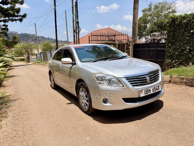 Toyota Premio 2010 Silver