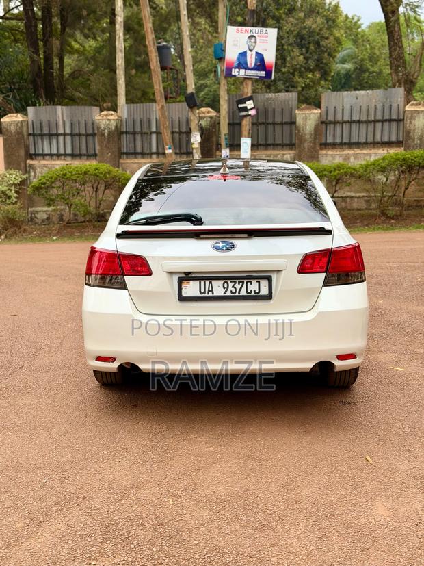 Subaru Legacy 2012 White