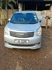 Toyota Noah 2.0 143hp AWD (8 Seater) 2010 Silver for sale