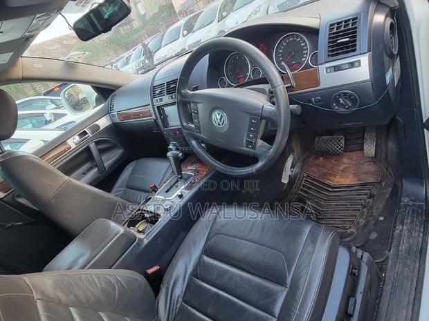Volkswagen Touareg 2010 White