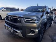 Toyota Hilux 2018 Gray for sale