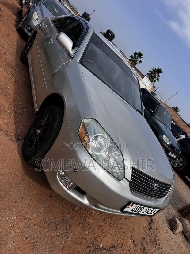 Toyota Mark II 2003 Silver