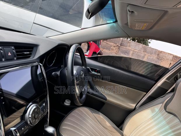 Toyota Mark X 2012 Gray
