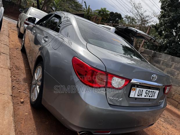 Toyota Mark X 2012 Gray