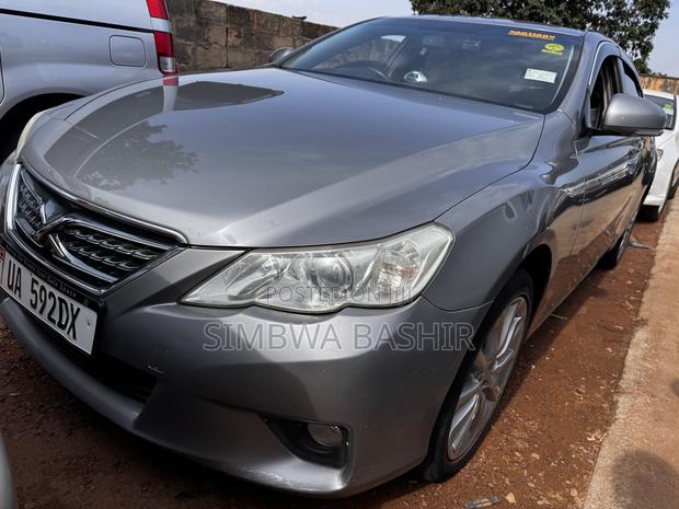 Toyota Mark X 2012 Gray