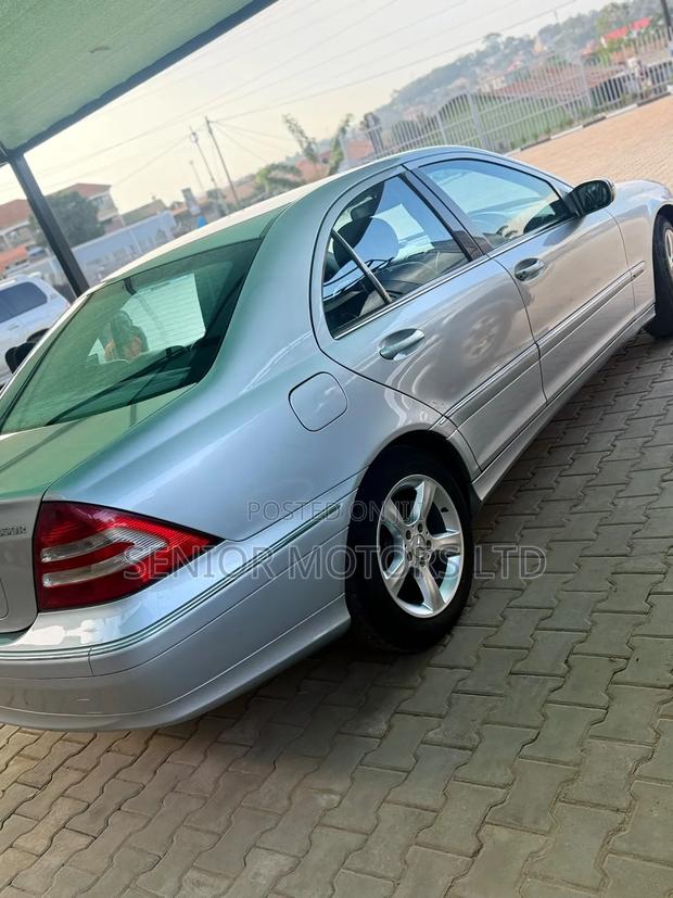 Mercedes-Benz C180 2006 Silver
