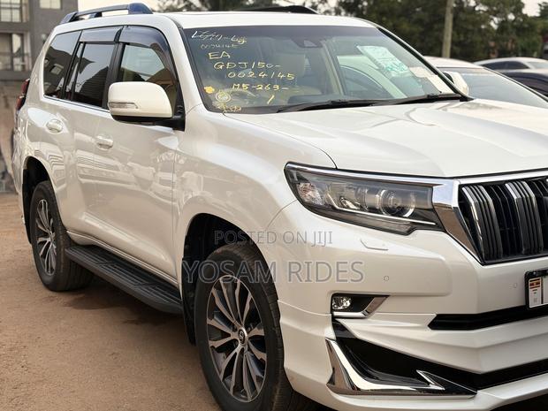 Toyota Land Cruiser Prado 2.8 2018 White