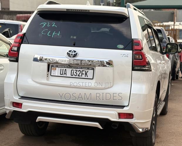 Toyota Land Cruiser Prado 2.8 2018 White