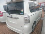Toyota Noah 2013 Silver for sale