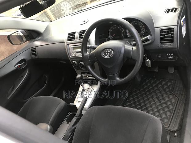 Toyota Corolla Fielder 2009 Silver