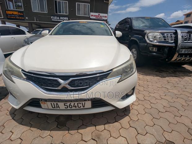 Toyota Mark X 2012 White