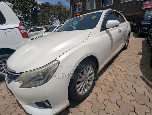 Toyota Mark X 2012 White