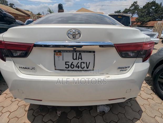Toyota Mark X 2012 White