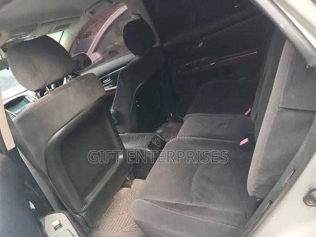 Toyota Harrier 2.4 2011 Silver