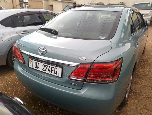 Toyota Premio 1.8 AWD 2018 Green