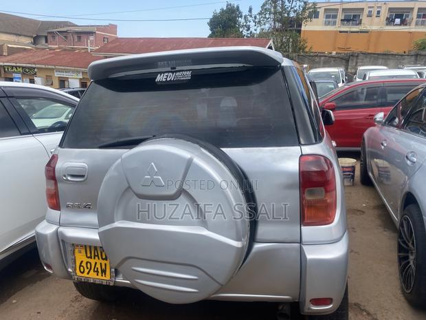 Toyota RAV4 2008 White