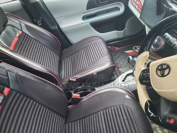 Toyota Aqua 2012 Black