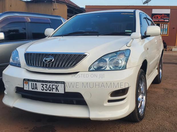 Toyota Harrier 2010 White