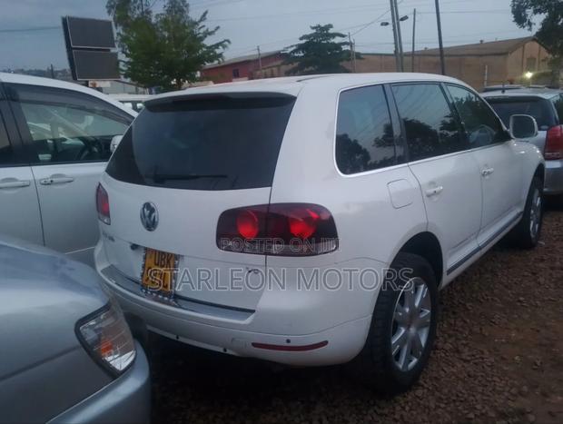 Volkswagen Touareg 2008 White