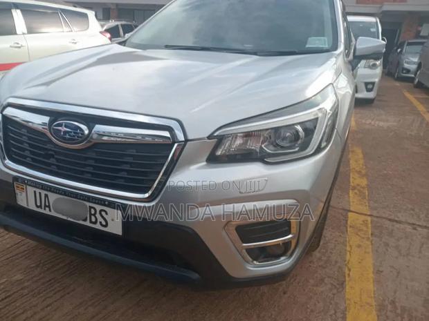 Subaru Forester 2018 Silver