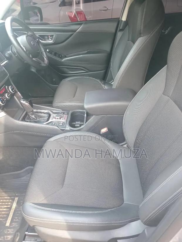 Subaru Forester 2018 Silver