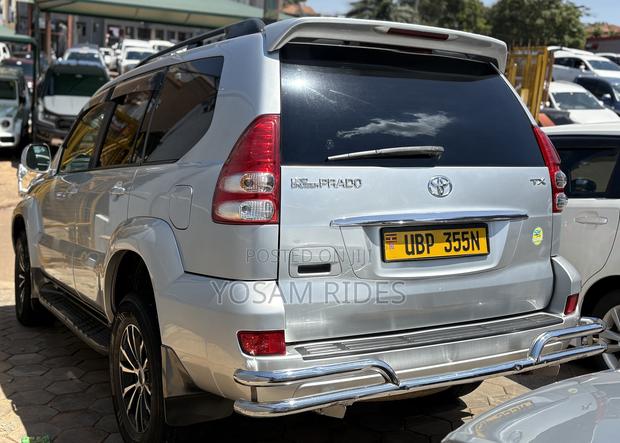 Toyota Land Cruiser Prado 3.0 TD 2010 Silver